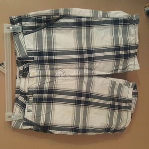Men's size 30 Guess shorts